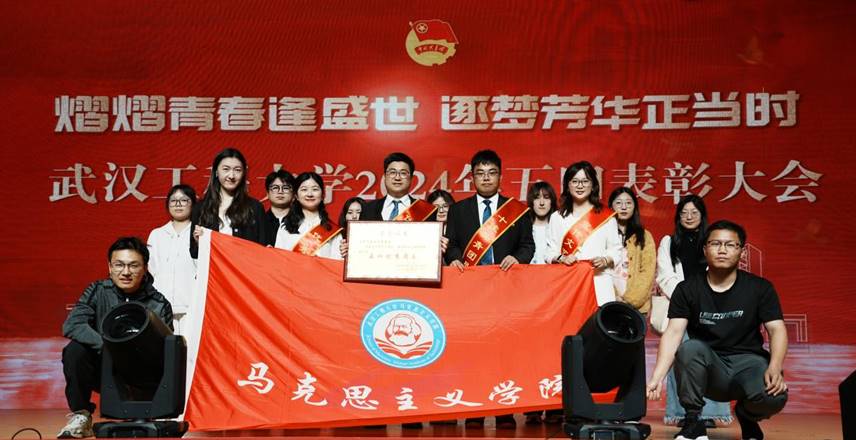 B4360274CB9EC7B27442D75945E_C13B37CD_E806