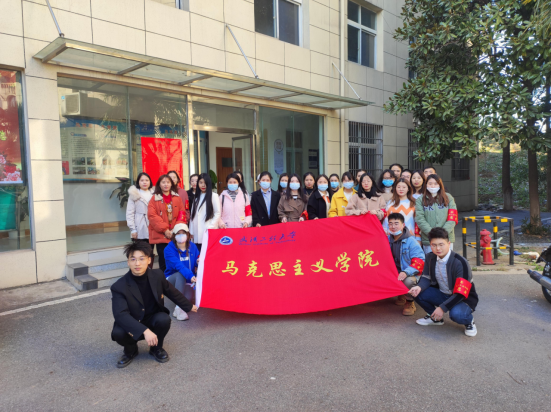 909DF2EECDAB836F79A9D319D01_D9590C2B_DE2B4