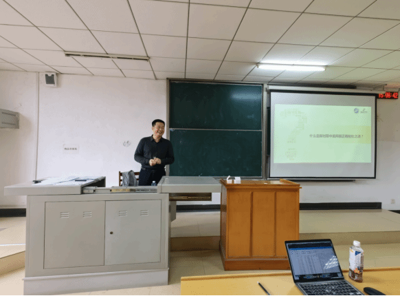 C2DBFB7E18157F8A8F26A2E8427_E38AF559_147ED