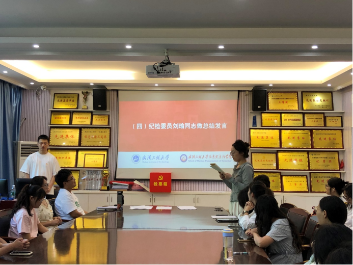 63CCF31F795B239F6DF20A8DCD2_DD972C2D_160A18