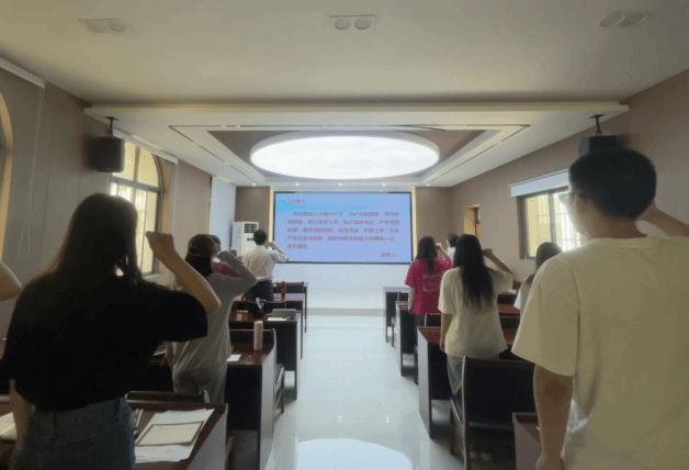 2D45F9CC30BDD97FFBE24DDC6C1_8D28CE6D_183B7