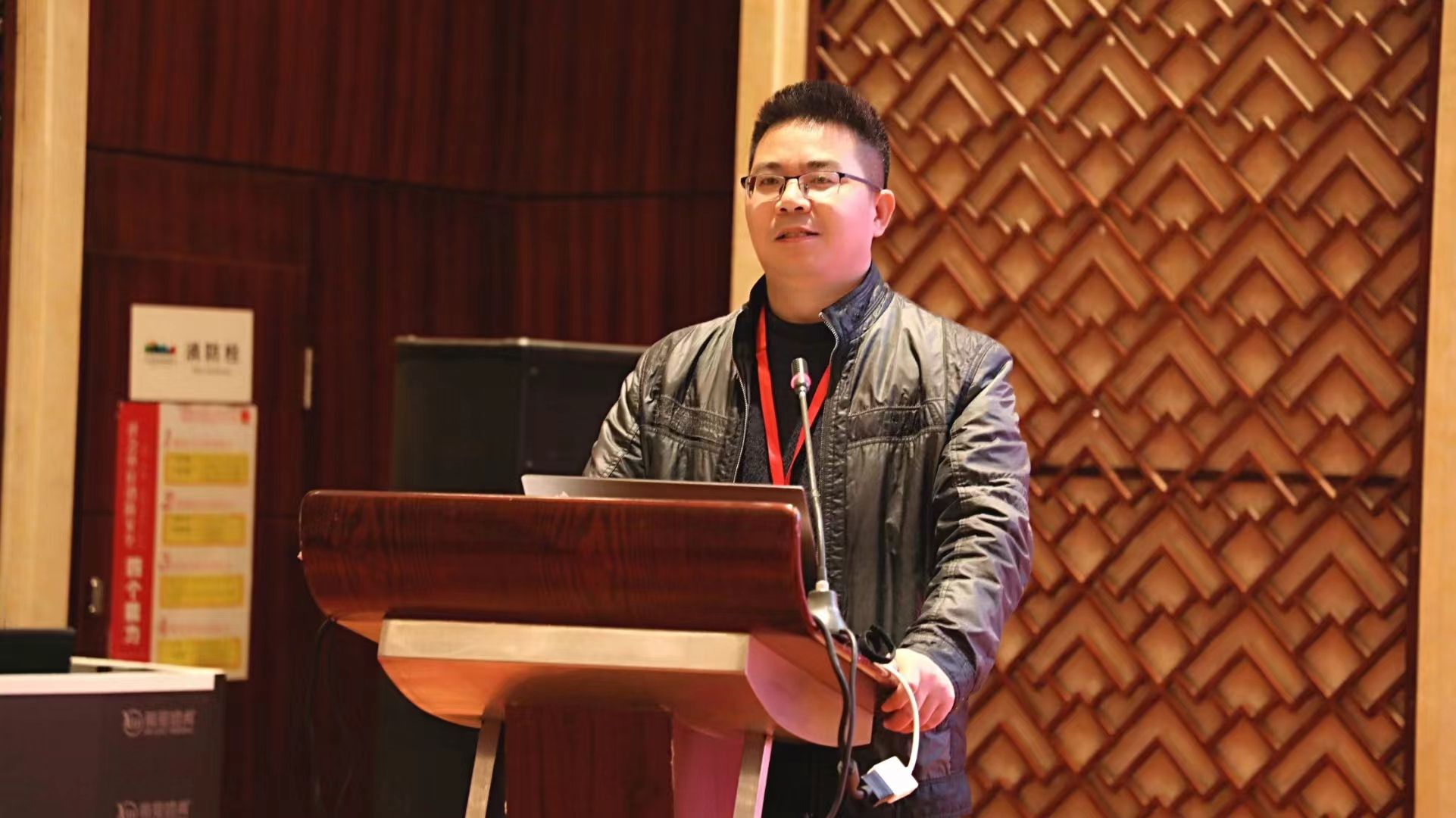 943E7395B36EEB761BA9BA9003D_C99021C8_31106