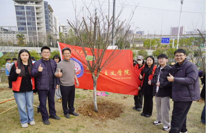 9E0DC62CD9C50F5BAC7DC1E820F_CAAC8CA4_12F5E6