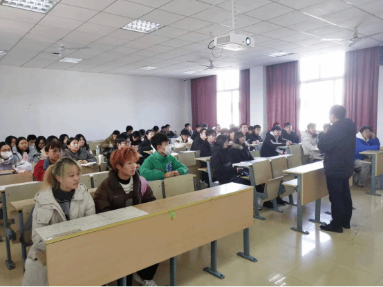 7EAF7795F2C69C390B43299FE0E_926C2545_192B4