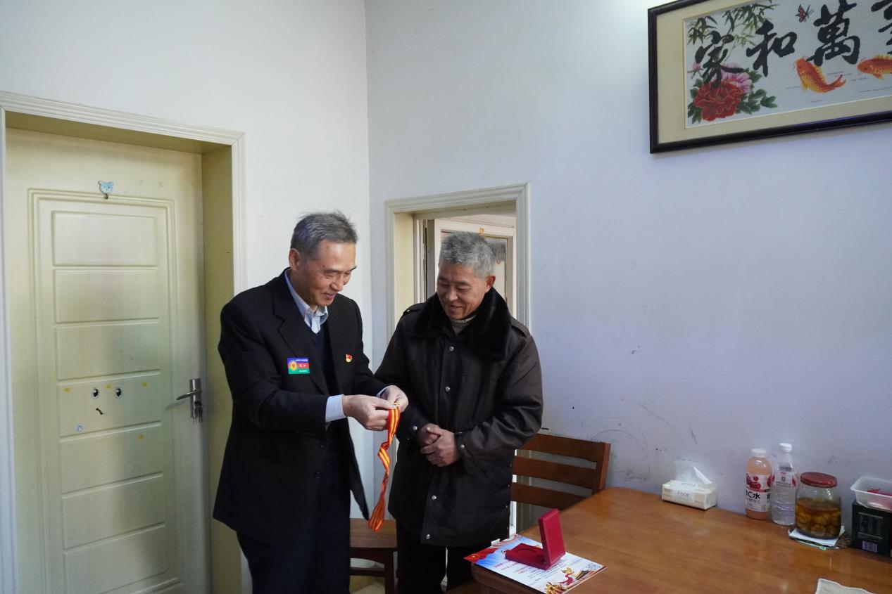 38473BFD4F25390251FD81AA856_23729309_14531