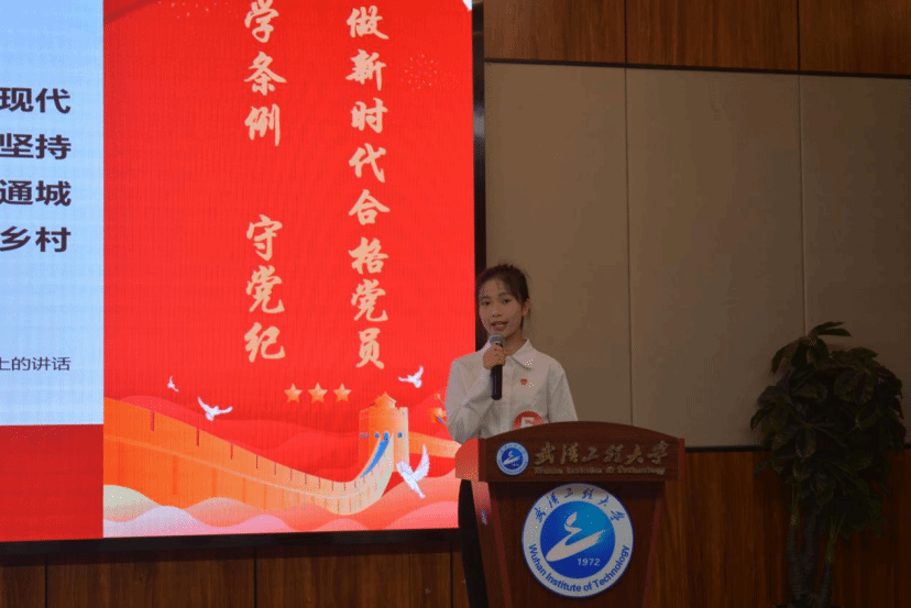 8282BA5AE4DD668F00B8C61DBB8_F4D91052_26B4D