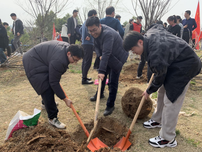 C5AFE28A8C264B7B2D616B433FB_4E2F0B8B_15E426