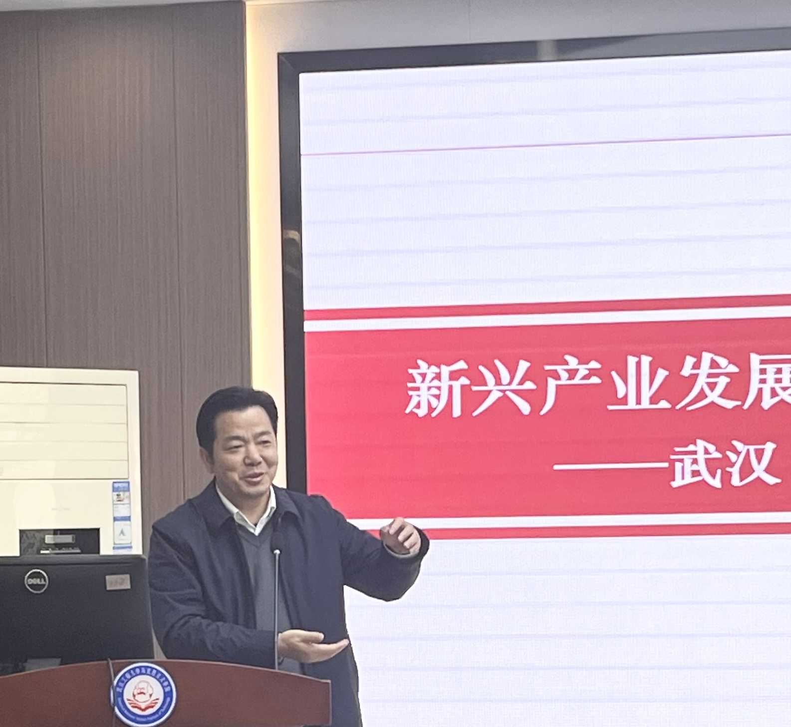 AD295C688069E1C60175F04A94D_7CF18CE5_6EF78