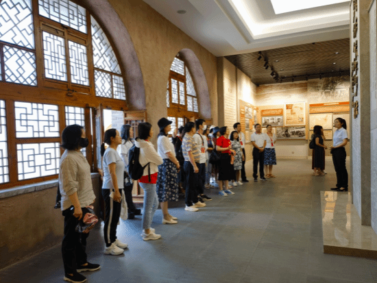 E00B19AC6604D10F3994F2DDCCC_4C374237_1EDEB