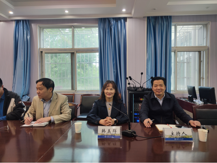 063CCEBE29F331B6B0D9B9377DC_366BF5DB_16B381