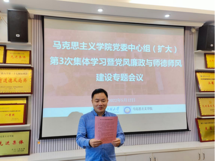 4453FC4782BAB71FA2C3789DA94_4ABB15A9_15B396