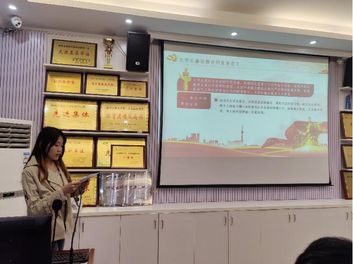 BC200BA6ADC87AB65BD1B4E911F_75FC368A_179FD9