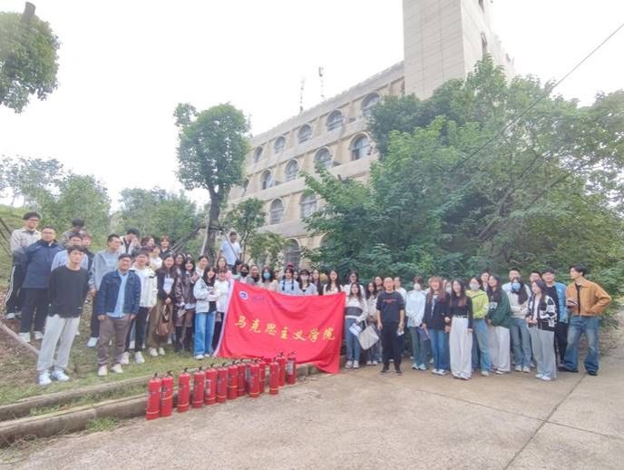 ע��: cd495352a0623239dda5ff87baeb616