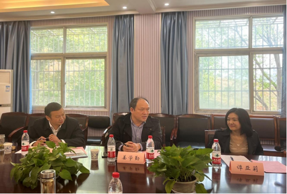 947AAAC8CC2EF18B860075C4BE6_D49CA338_DE1EB