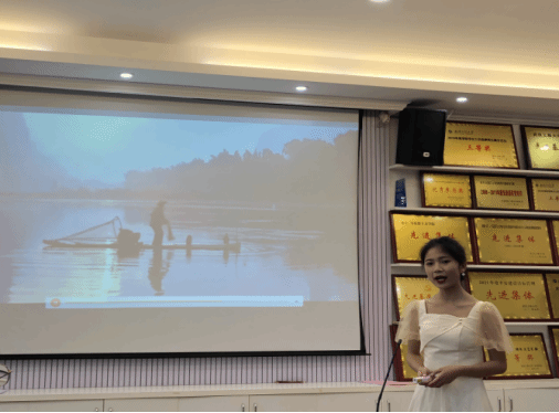 506E3538E70FD359F395439AB07_3D60D376_10DAB