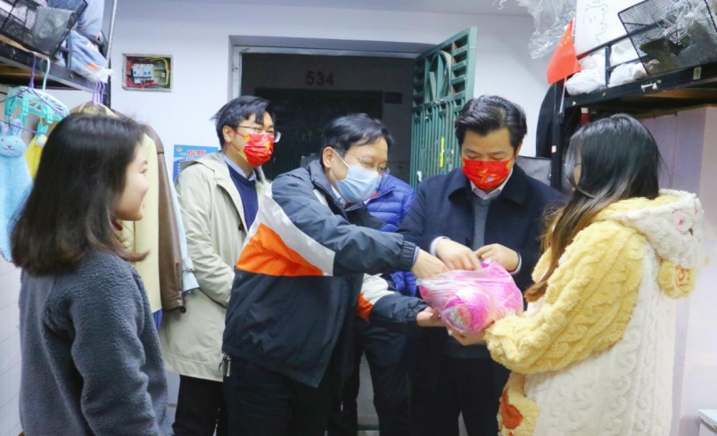 60DB475E4566B5833F2BB4D8410_D7FA49AA_180B3D