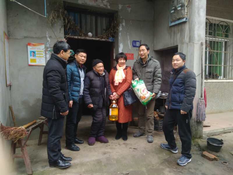 4921FF135AB61182AD8887F72D4_4B8CEDFE_E184