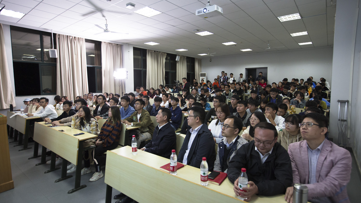 DD7687FB92841203226ECC2F2BC_731FEFEC_70DF0