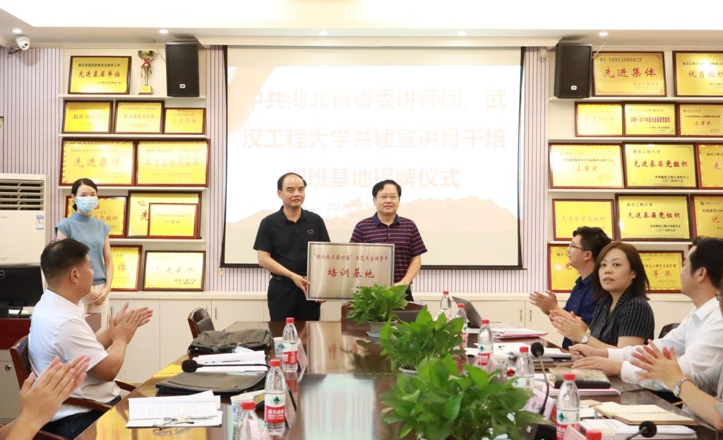 D2C731EC0B79E6F5C7170600772_86C3650B_186C8