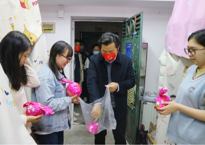 FB12CF44890FAC5873171519F70_01E42148_1D9F44